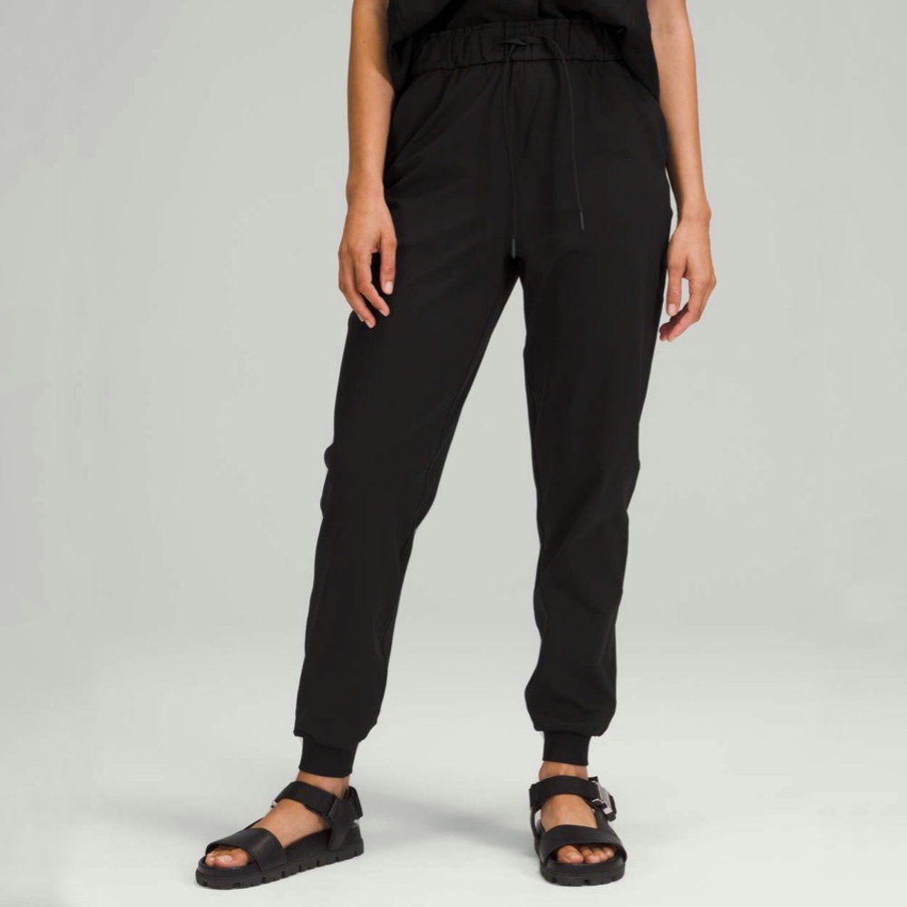 Lululemon | Stretch High Rise Jogger‎ Black Size 2
